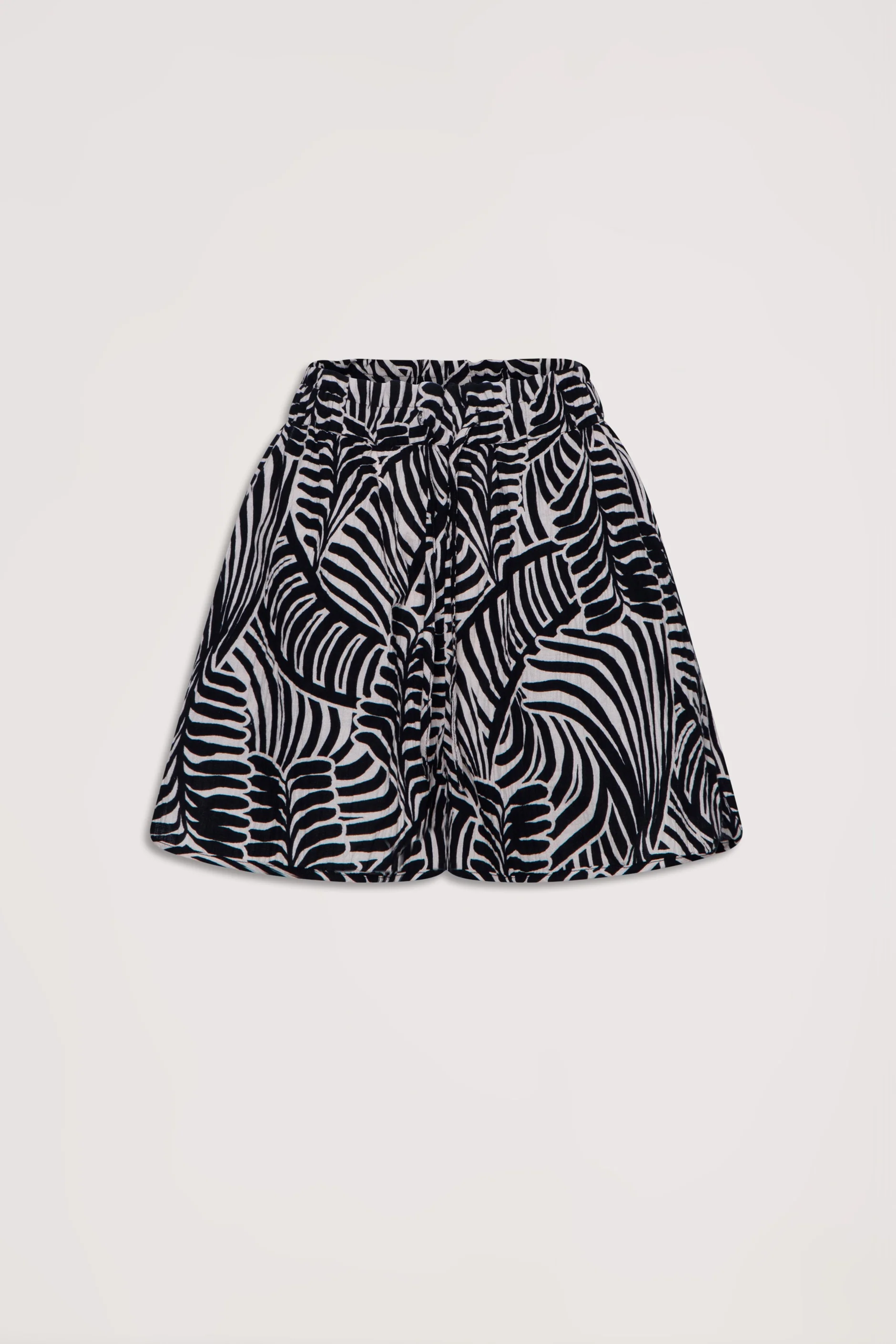Beach Short - Image 5