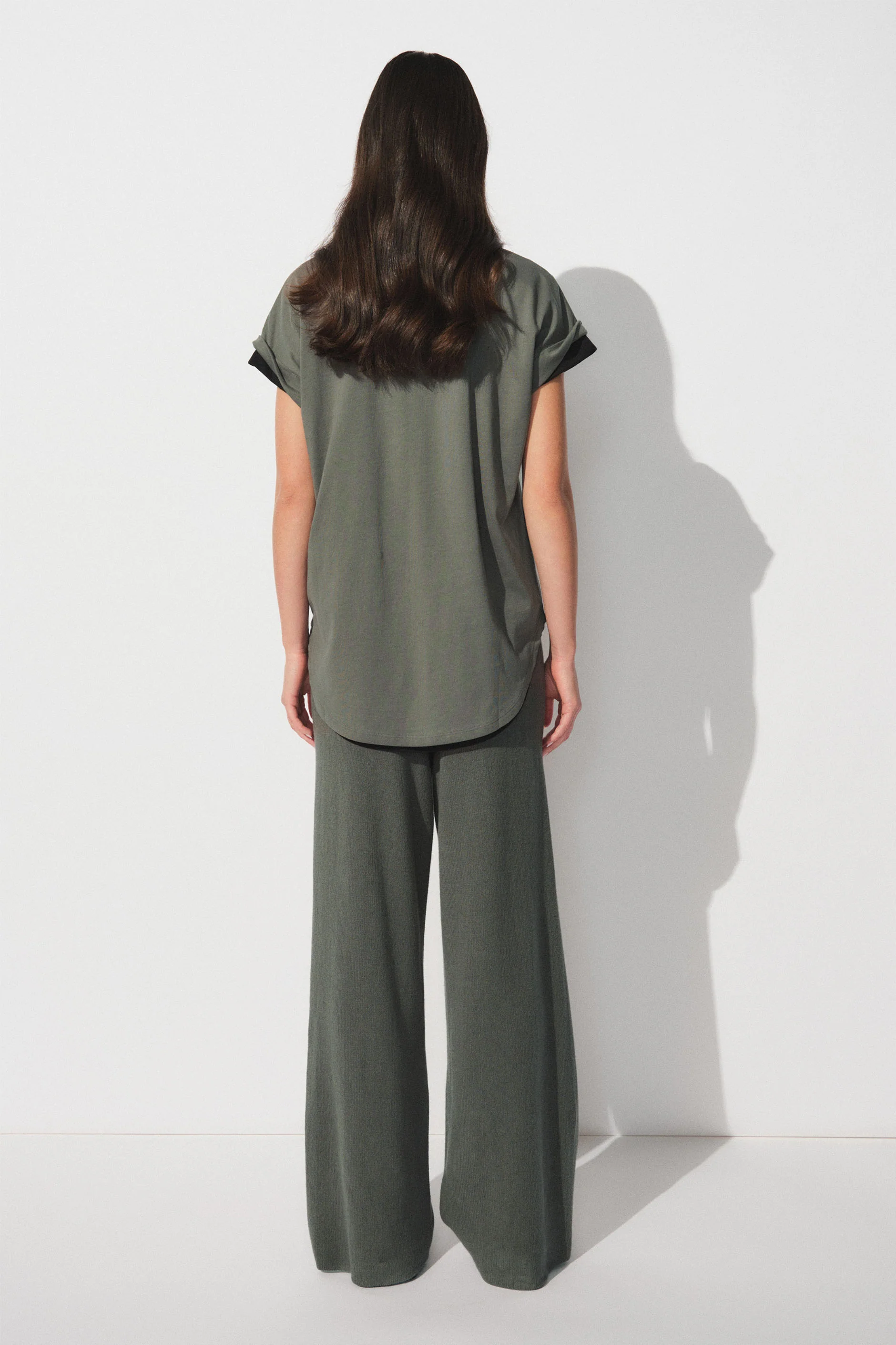 D-Luxe Collegiate Tonal Tee - Image 3