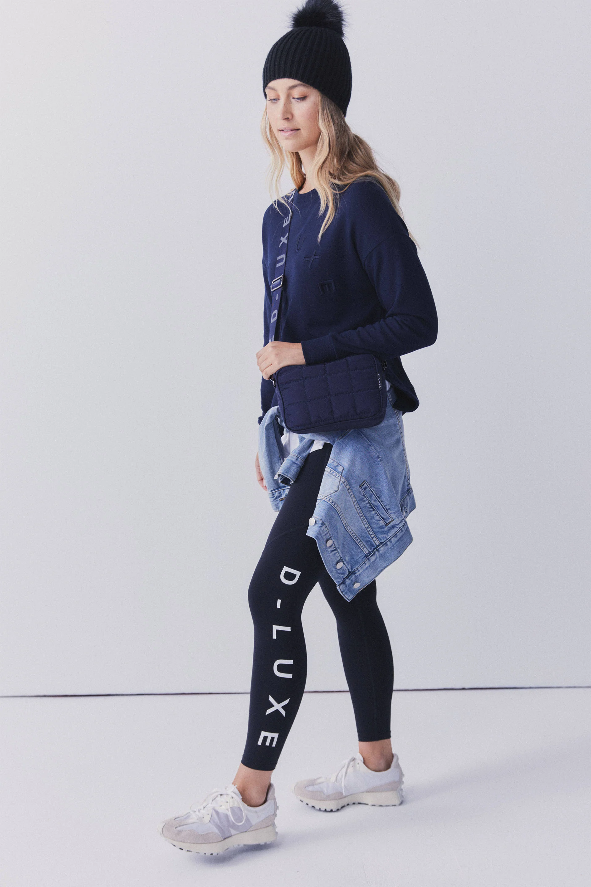 D-Luxe Essential Crossbody Bag - Image 3
