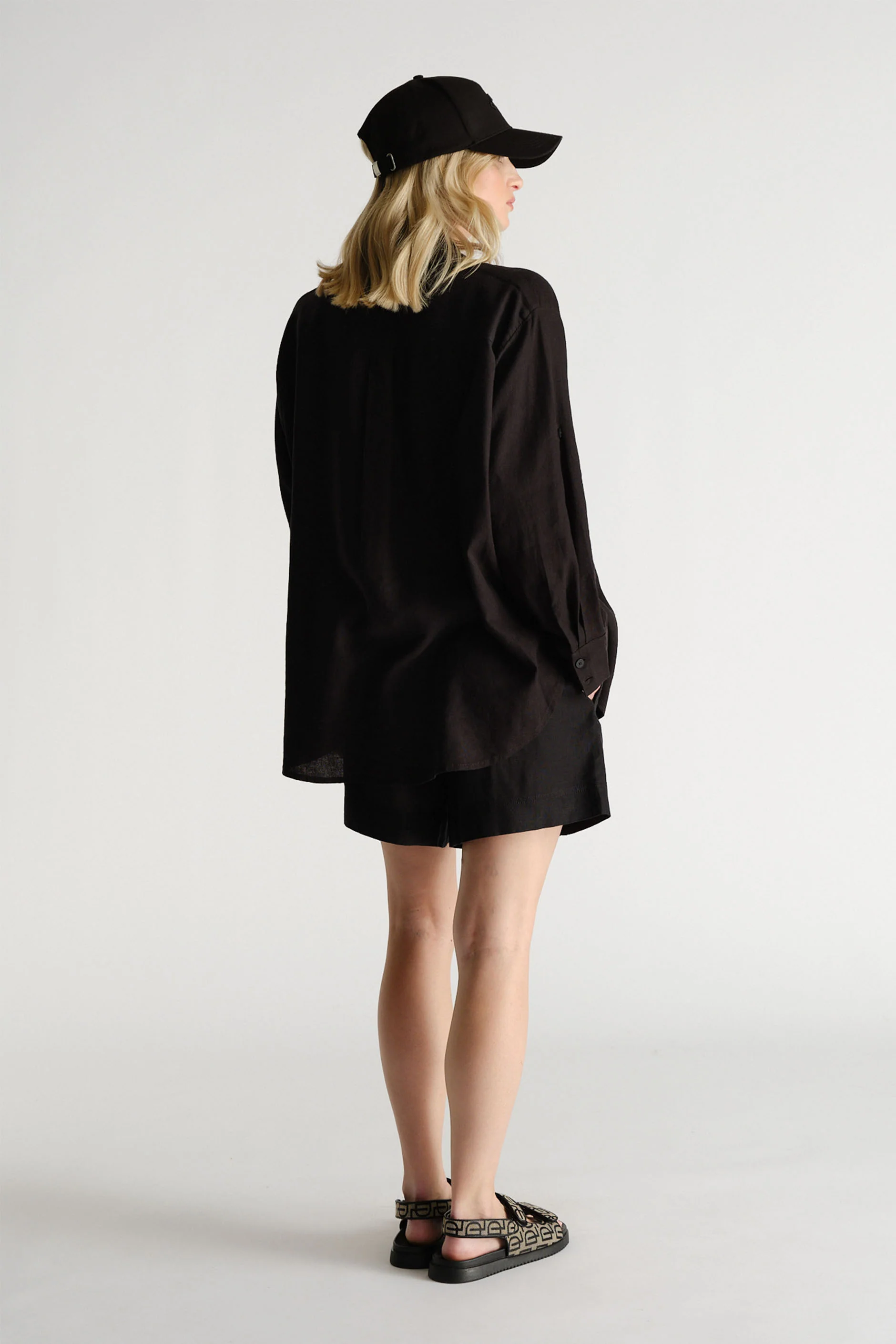 D-Luxe Linen Blend Short - Image 3