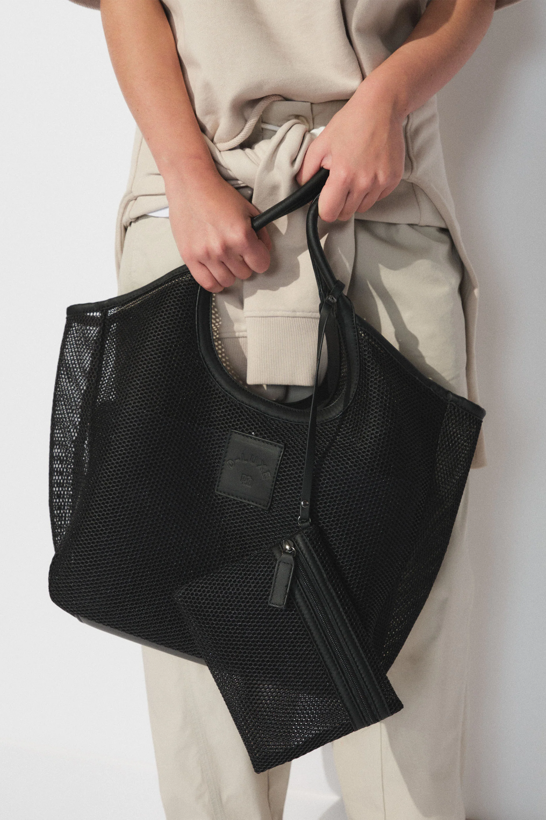 D-Luxe Mesh Structured Tote - Image 3
