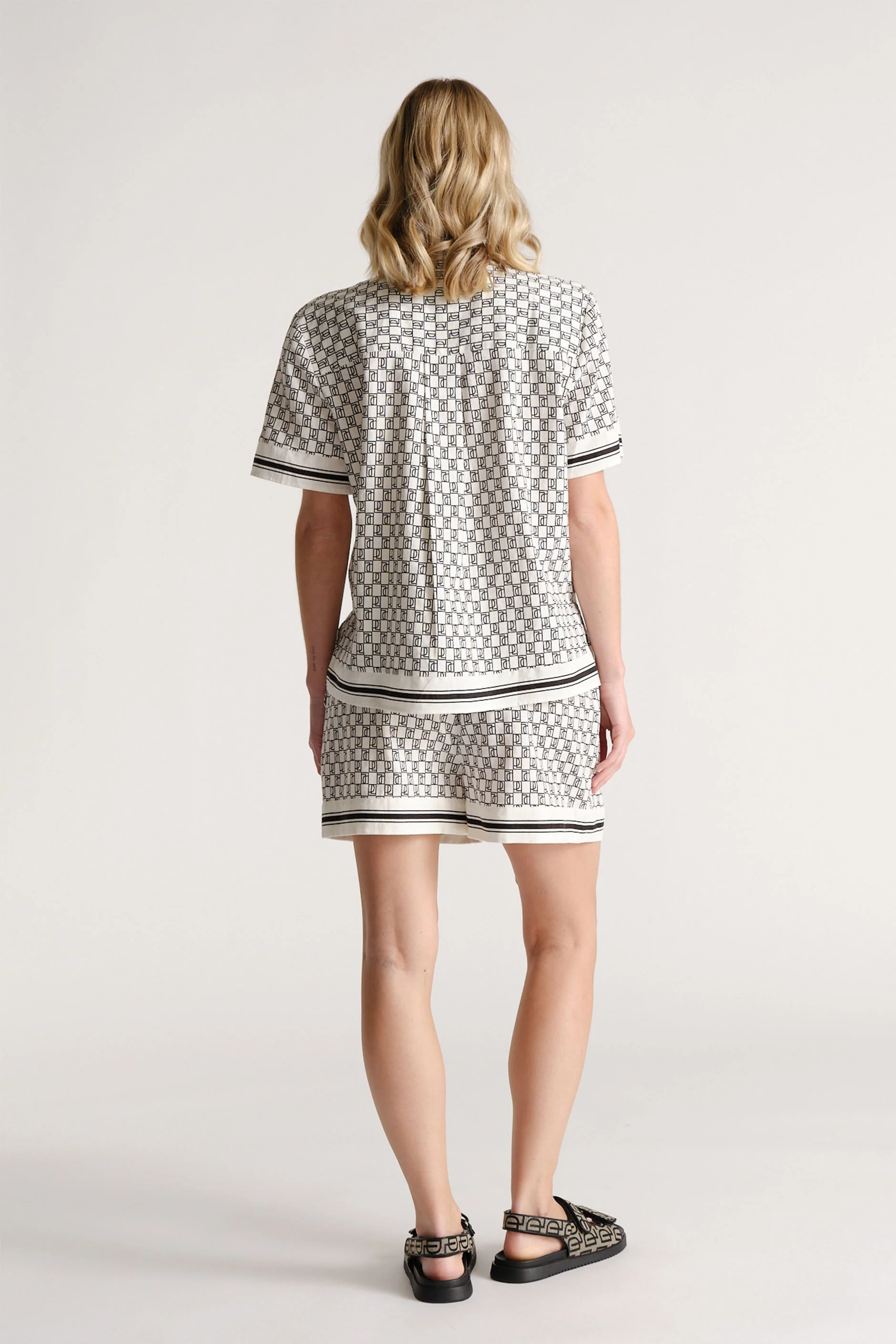 D-Luxe Monogram Short - Image 3
