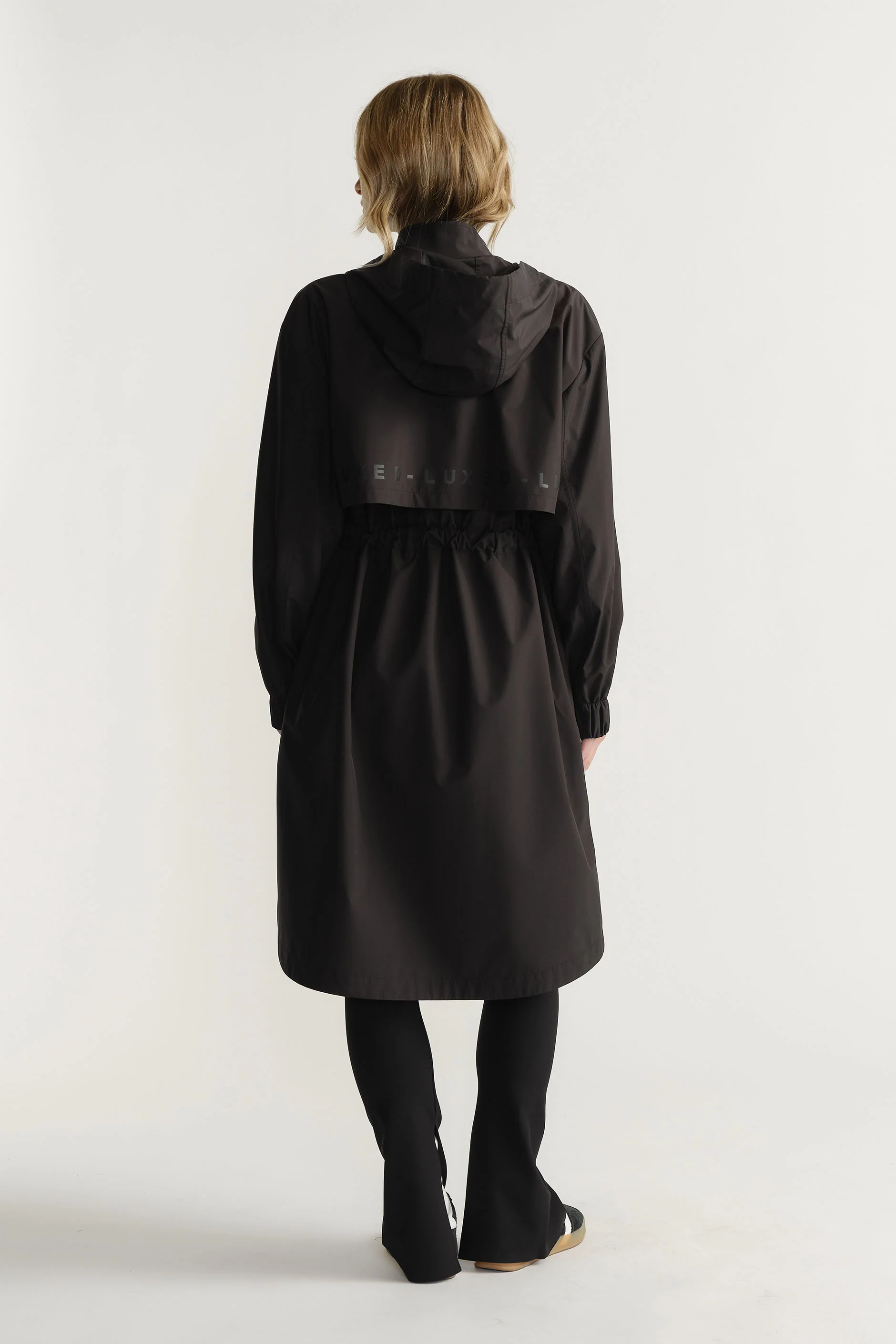 D-Luxe Rain Jacket - Image 3