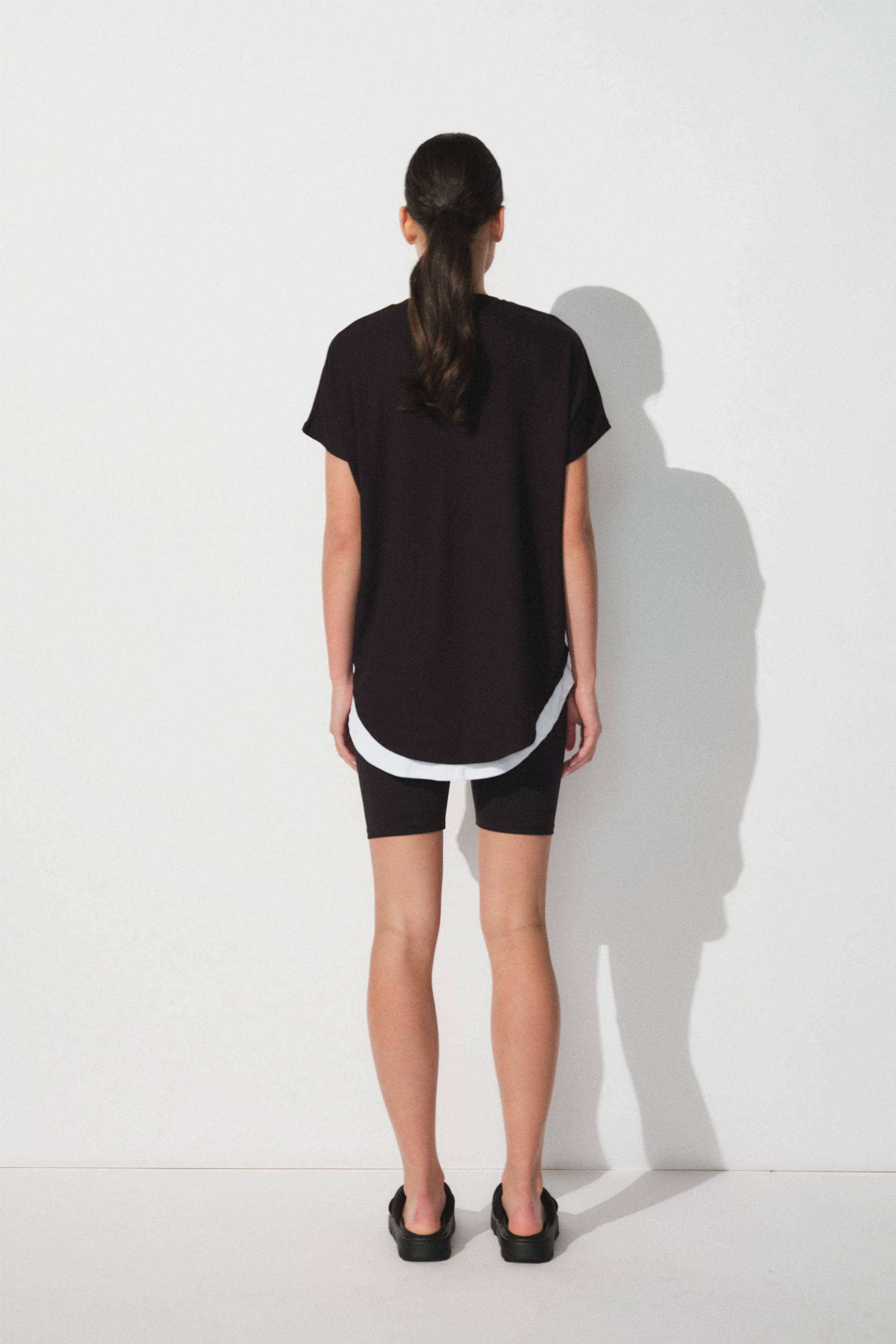 D-Luxe Stamp Bamboo Tee - Image 3