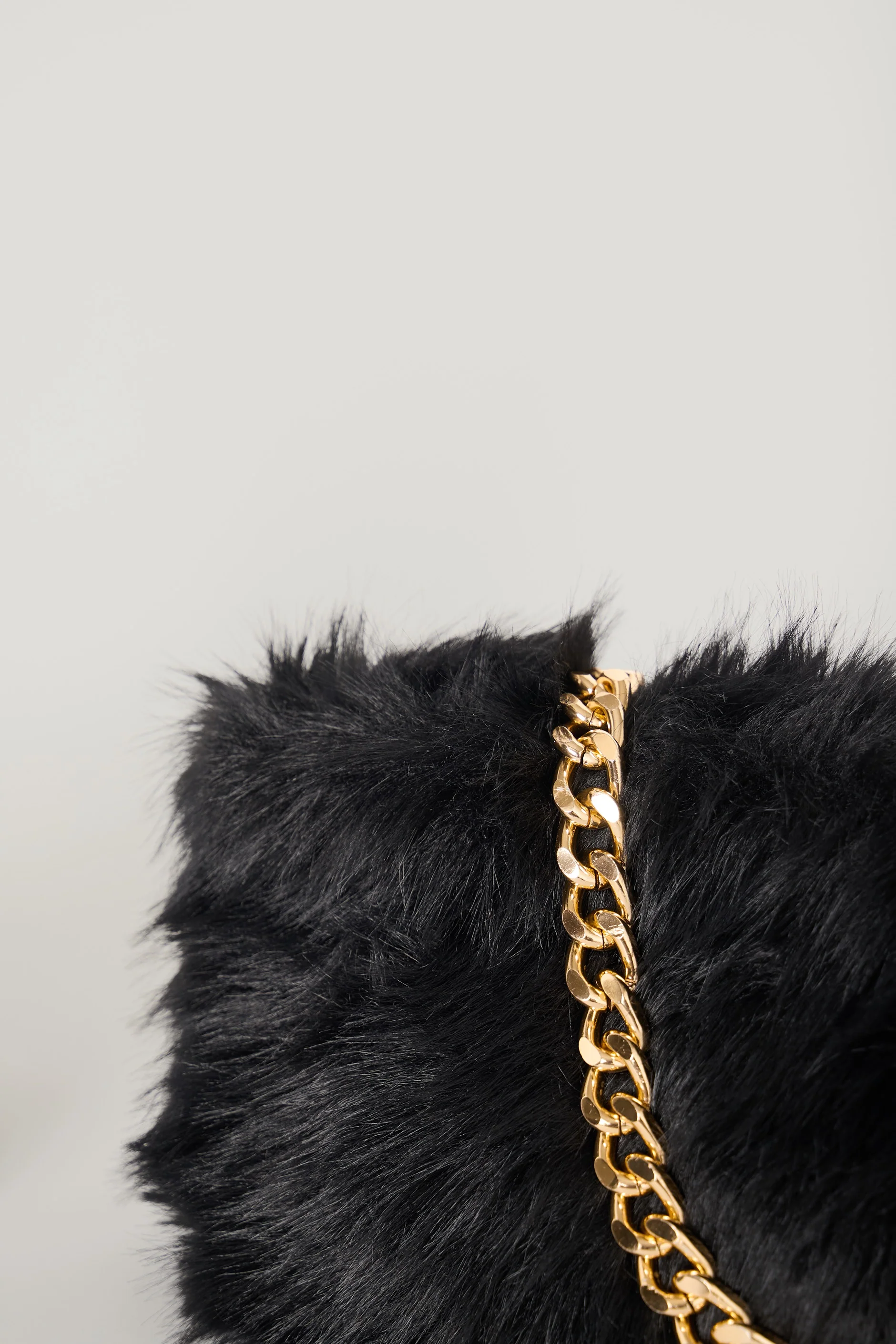 Greta Fluffy Clutch - Image 3