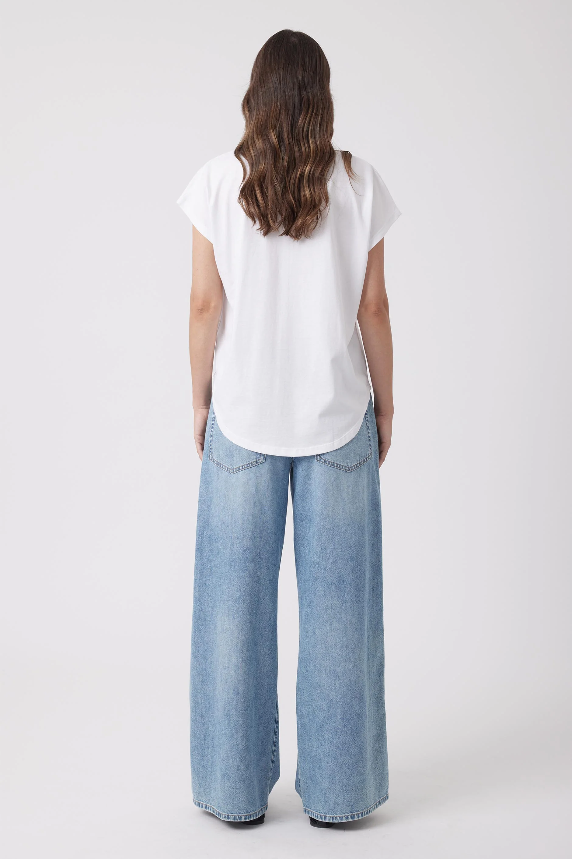 Kingsley V-Neck Tee - Image 4