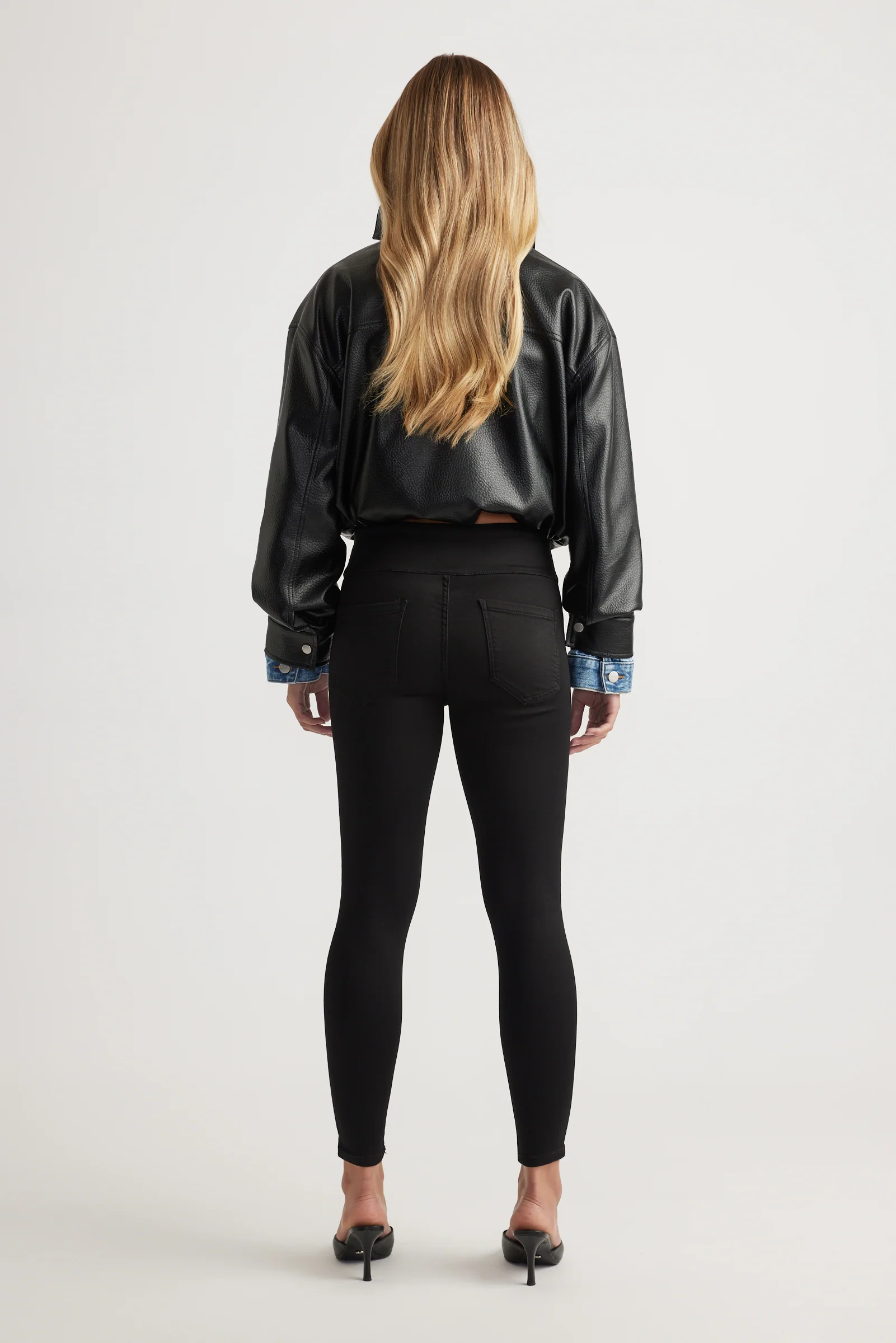 Riley Crop Skinny Jean - Image 3