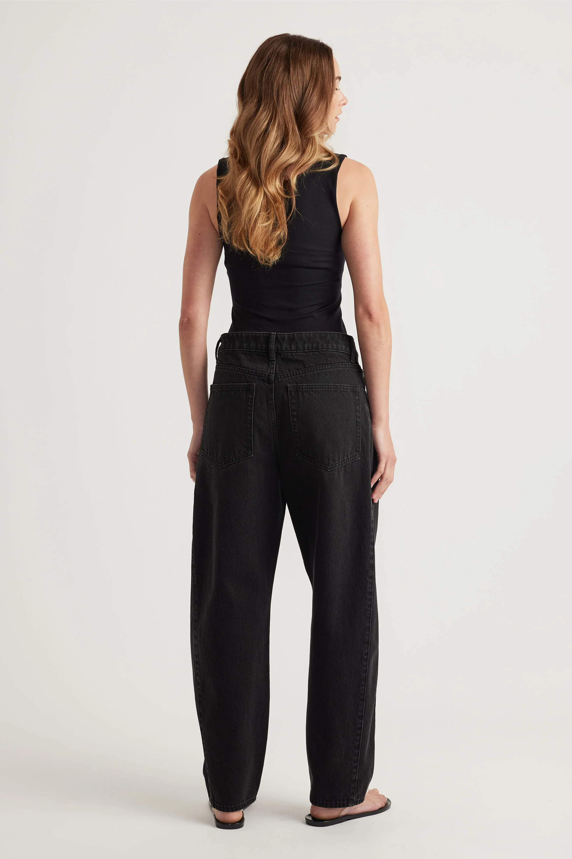 Seamless Scoop Tank - Image 3